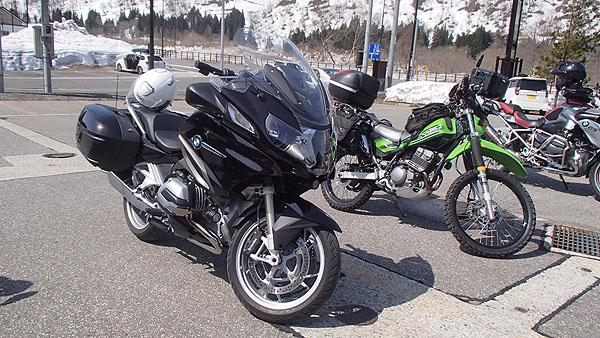 R1200RTとスーパーシェルパ